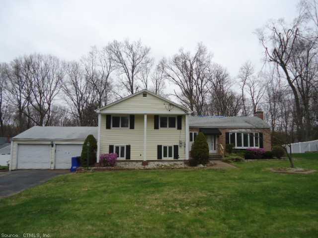  924 Overhill Dr, Suffield, Connecticut  photo