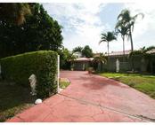  5201 PINETREE DR, Miami Beach, FL photo