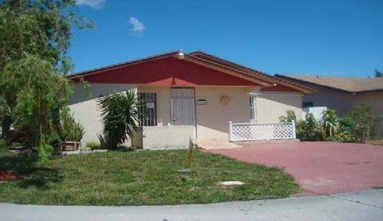  19459 Nw 51st Place, Opa Locka, FL photo