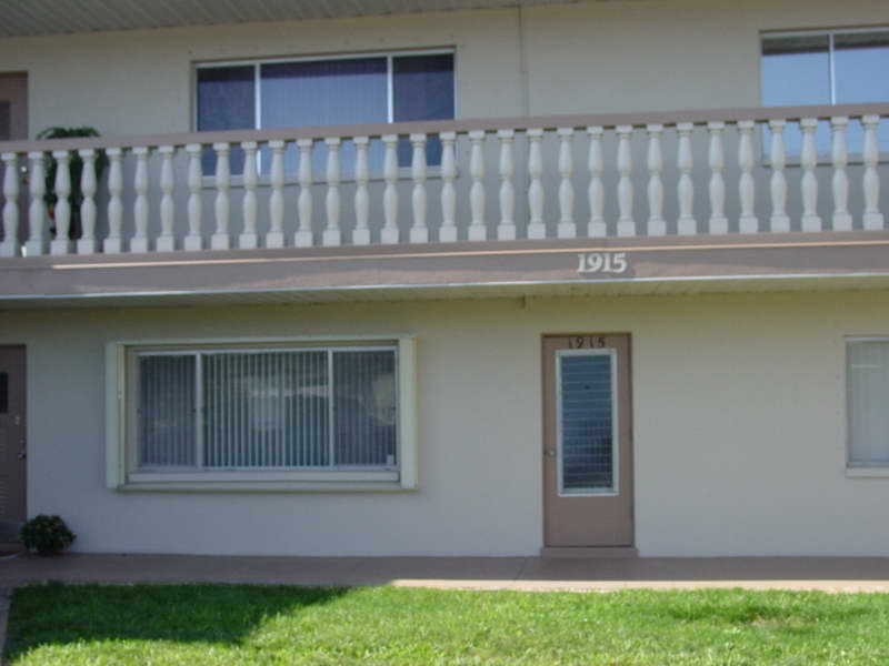  1915 W Lakeview Blvd Apt 1, North Fort Myers, FL photo