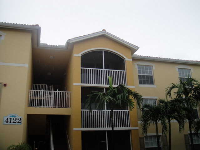  4122 Residence Dr Apt 123, Fort Myers, FL photo