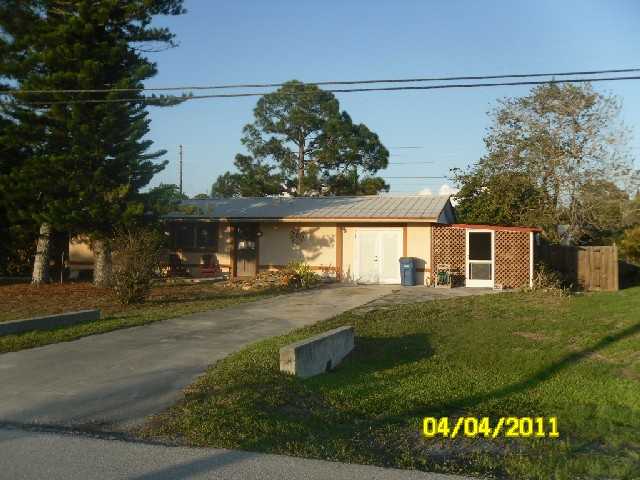  20661 Pine Tree Ln, Estero, FL photo