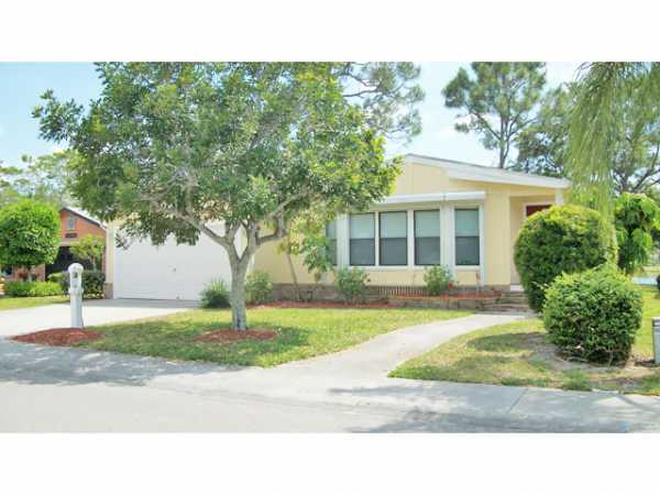  5209 LAS PALMAS NORTE, North Fort Myers, FL photo