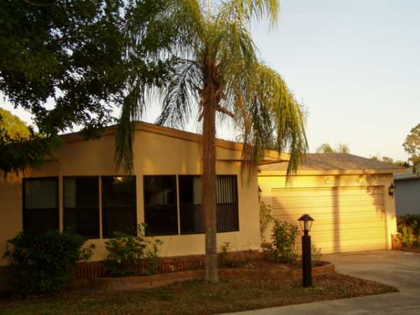  195 Las Palmas, North Fort Myers, FL photo