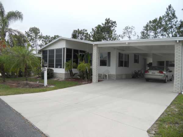  19621 Woodfield Circle, North Fort Myers, FL photo