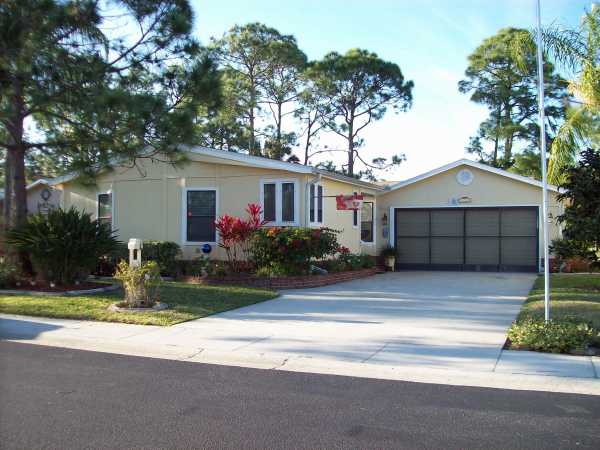  4078 Avenida Del Tura, North Fort Myers, FL photo