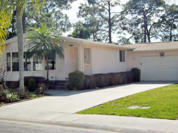  1804 Las Lomas Cour, North Fort Myers, FL photo