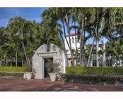  5869 PINETREE DR, Miami Beach, FL photo