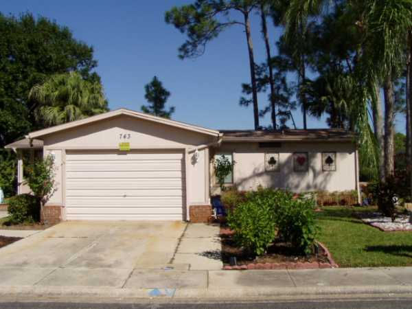  743 Via Del Sol, North Fort Myers, FL photo