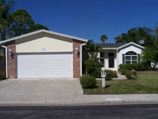  4076 Avenida Del Tura, North Fort Myers, FL photo