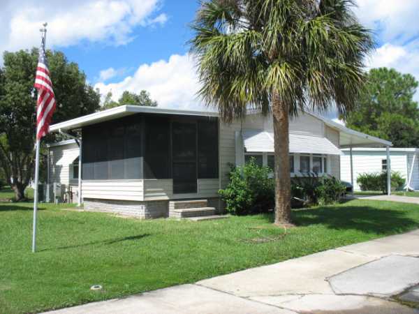  279 Country Club Dr, Plant City, FL photo