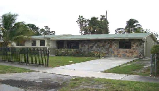  2310 Nw 174terr, Opa Locka, FL photo