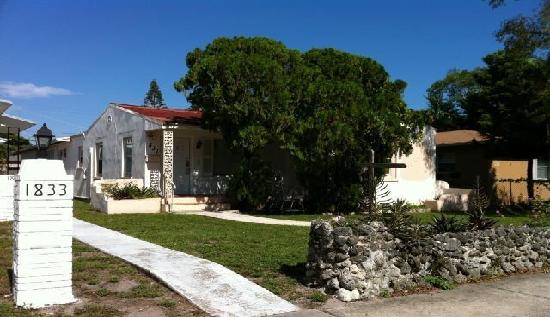  1831 Rodman Street, Hollywood, FL photo