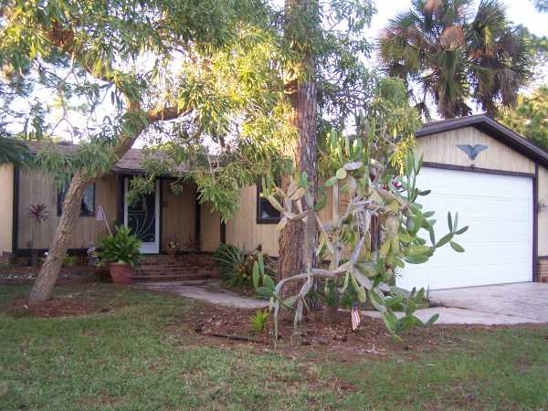  603 Sierra Madre, North Fort Myers, FL photo