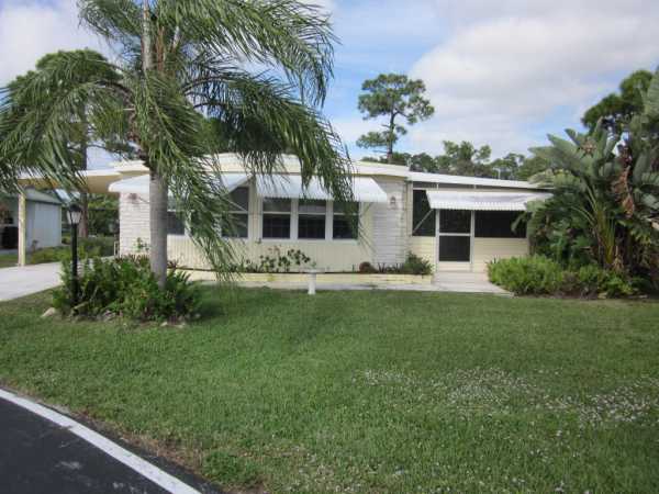  8533 Crown Drive, Boynton Beach, FL photo