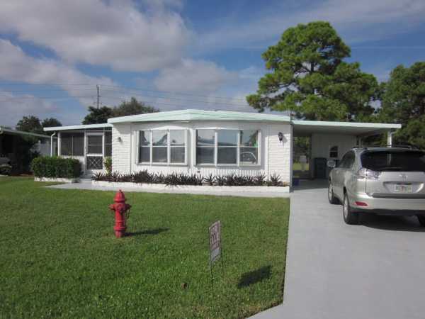  8535 Crown Drive, Boynton Beach, FL photo