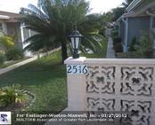  2516 Hayes St # 12, Hollywood, FL photo