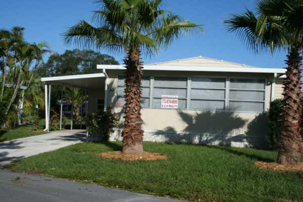  3 Violetta, Port Saint Lucie, FL photo