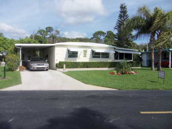  8528 Duchess Court East, Boynton Beach, FL photo