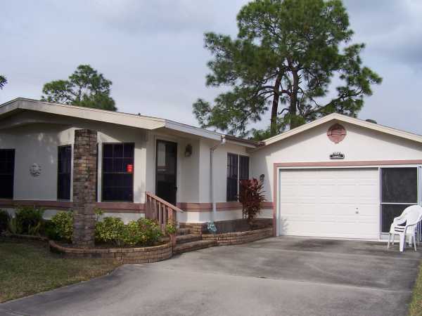  5214 Las Palmas Blvd, North Fort Myers, FL photo