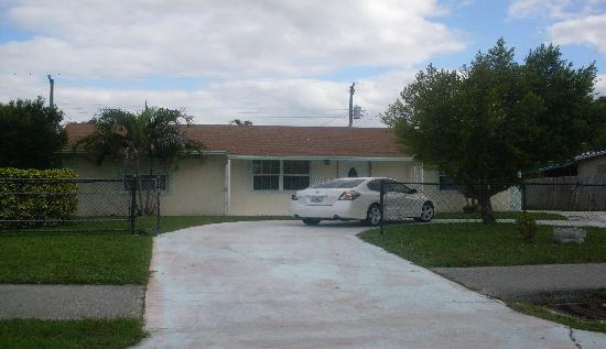  4833 Clinton Boulevard, Lake Worth, FL photo