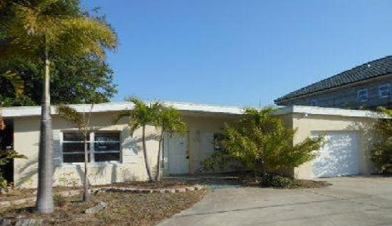  870 115th Ave, Treasure Island, FL photo