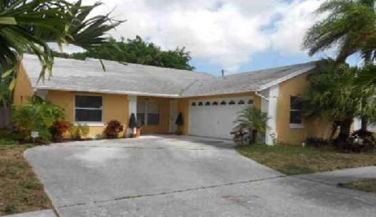  5369 Blueberry Hill, Lake Worth, FL photo