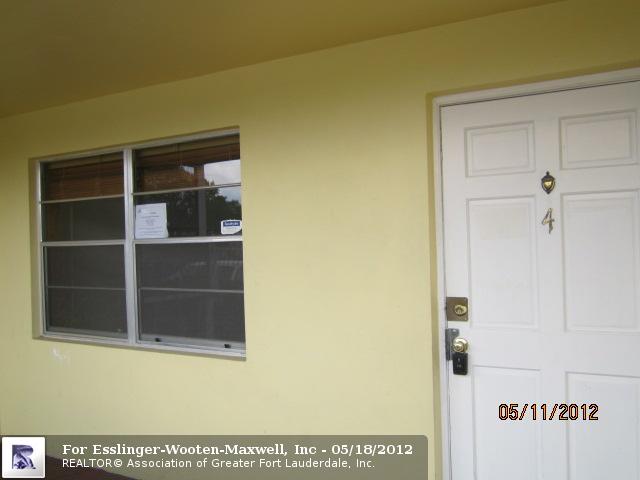  2905 Pierce St # 4, Hollywood, FL photo