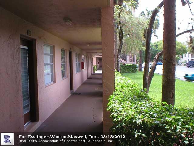  3000 NW 48TH TE # 128, Lauderdale Lakes, FL photo