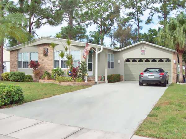  4419 San Lucian Lan, North Fort Myers, FL photo