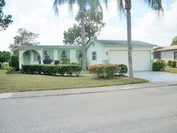  118 Las Palmas Blvd, North Fort Myers, FL photo