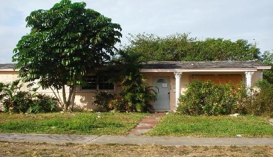  20430 Northwest 25th Avenue, Miami Gardens, FL photo