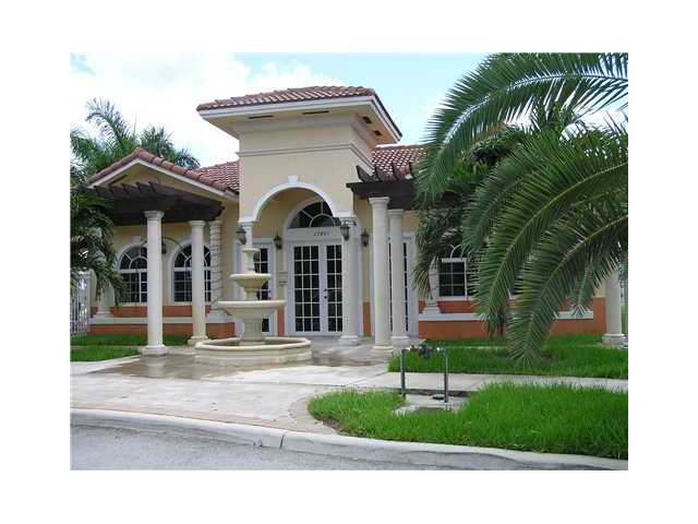  7482 NW 180 TER # 7482, Hialeah, FL photo