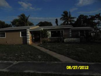  2040 NW 184 Th St, Miami Gardens, FL photo