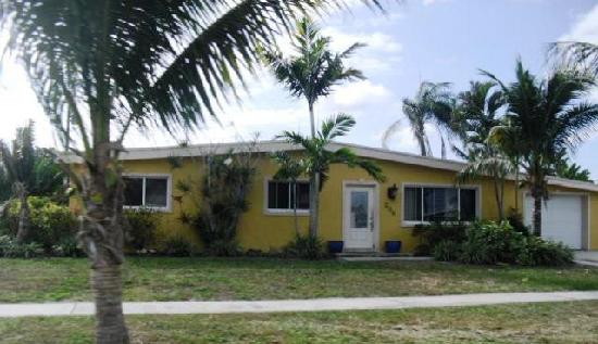  209 Russell Drive, Lake Worth, FL photo