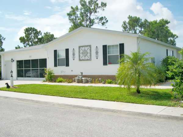  6101 AVENIDA LAS COL, North Fort Myers, FL photo