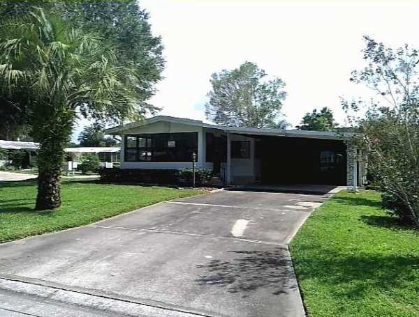  700 Robin Lane, Wildwood, FL photo