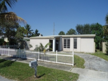  1439 W Broward St, Lantana, FL photo