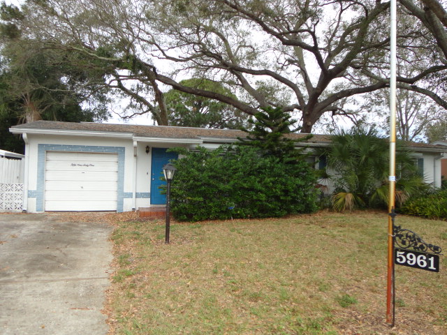  5961 40th Avenue N, Saint Petersburg, FL photo