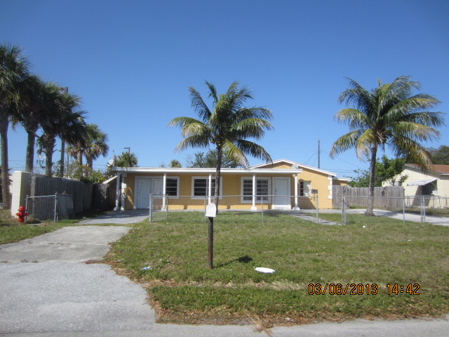  2961 Apalachee Rd, Lake Worth, FL photo