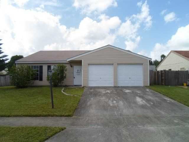  5275 Edgewood Dr, Lake Worth, Florida  photo