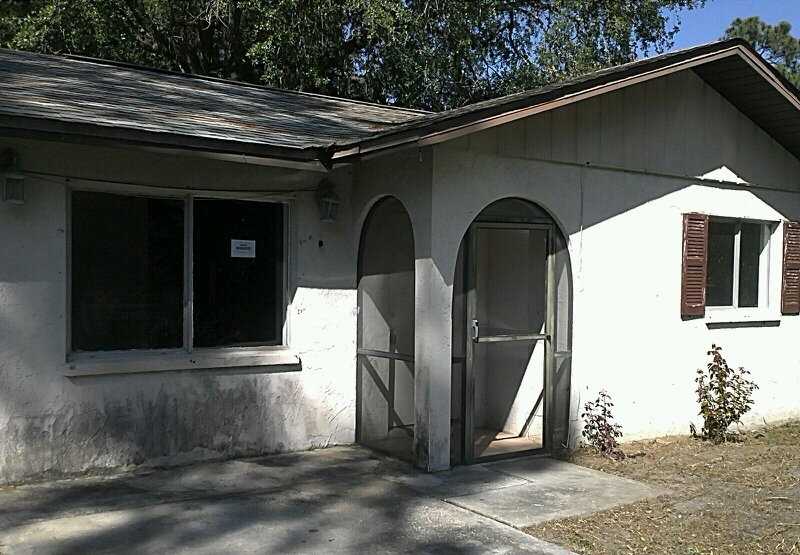  546 Redlin St, North Fort Myers, Florida  photo