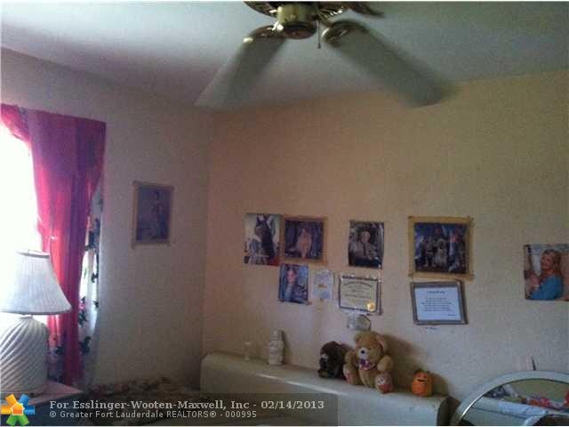  2241 MONROE ST # 10, Hollywood, Florida photo