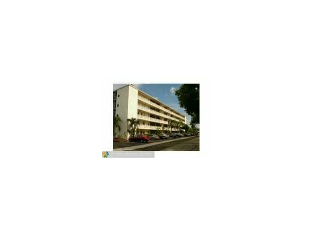  1425 ARTHUR ST # 512B, Hollywood, Florida photo