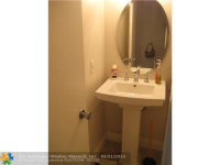  1425 Arthur St # 310, Hollywood, Florida 5046359