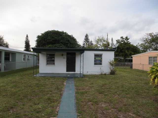  2081 Wilmington St, Opa Locka, Florida  photo