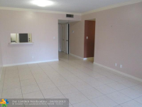  4900 Washington St Apt 103, Hollywood, Florida  5198157