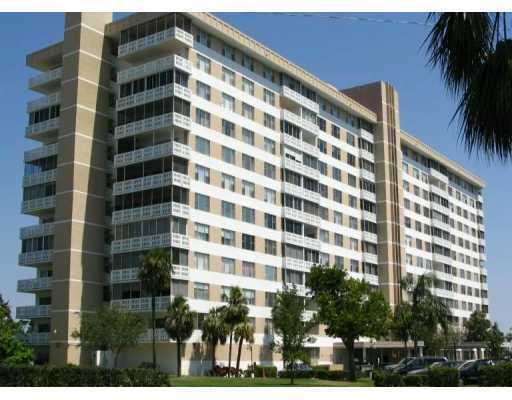  4001 Hillcrest Dr Apt 511, Hollywood, Florida  photo