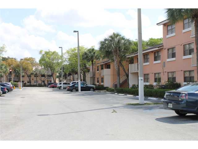  7220 NW 179 ST # 302, Hialeah, Florida photo