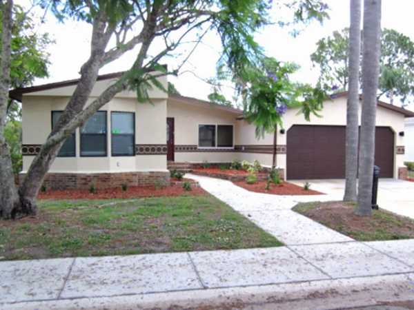  769 Via Del Sol, North Fort Myers, FL photo